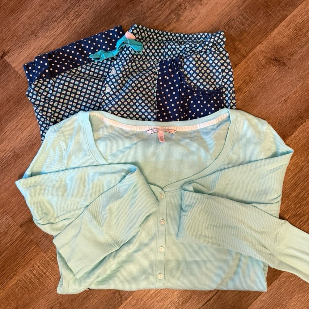 Victoria’s Secret pajama set